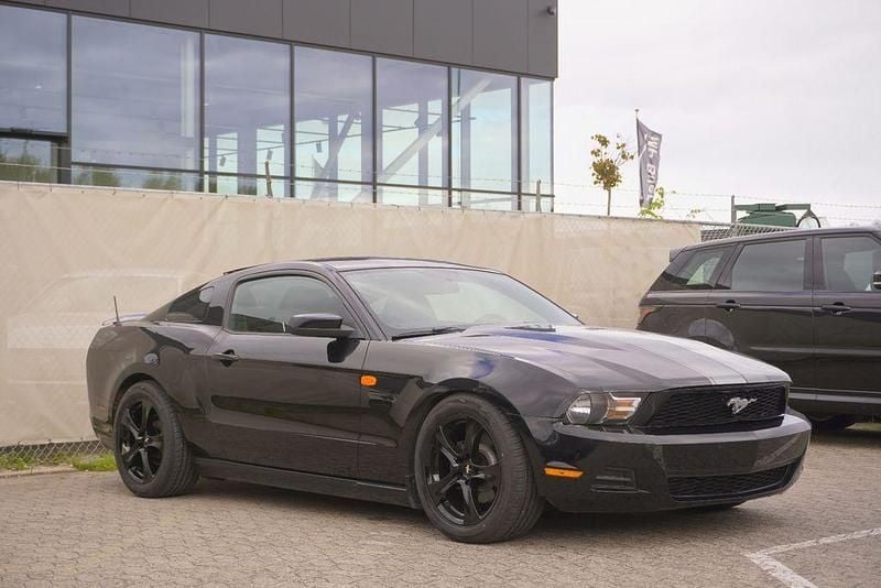 Gebraucht Ford Mustang 305 PS (224 kW) 2011 Schwarz