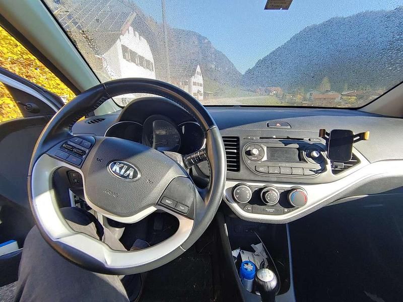 Gebraucht Kia Picanto Spirit 65 PS (47 kW) 2016 Weiß Kleinwagen