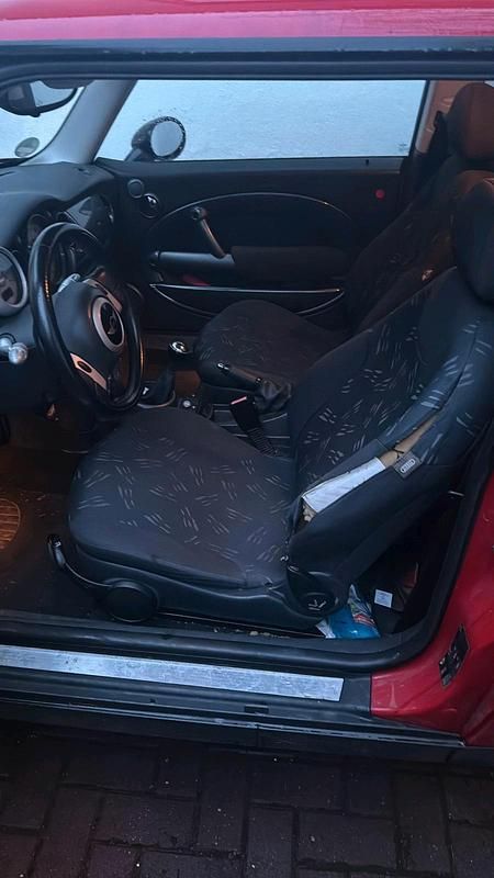 Gebraucht Mini ONE 90 PS (66 kW) 2004 Rot Kleinwagen