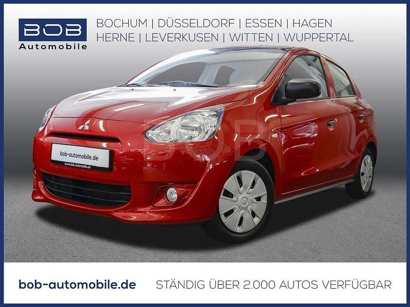 Amarenarot (rot) Gebraucht 2015 Mitsubishi Space Star Diamant Edition Limousine | 7.444 € (Teuer) - Bild 1/3