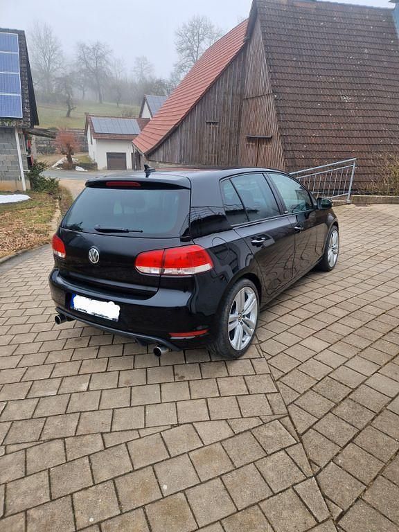 Gebraucht VW Golf VI GTI 122 PS (89 kW) 2011 Schwarz Kleinwagen