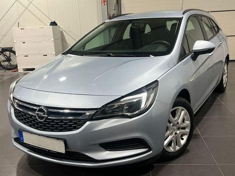 Gebraucht Opel Astra 110 PS (80 kW) 2018 Blau Kombi
