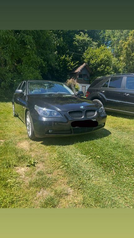 Schwarz Gebraucht 2005 BMW 523 Limousine | 2.700 € (Superpreis) - Bild 1/4