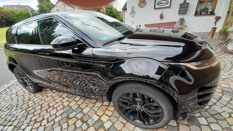 Schwarz Gebraucht 2020 Land Rover Range Rover evoque R-Dynamic SUV | 29.850 € (Fairer Preis) - Bild 1/4