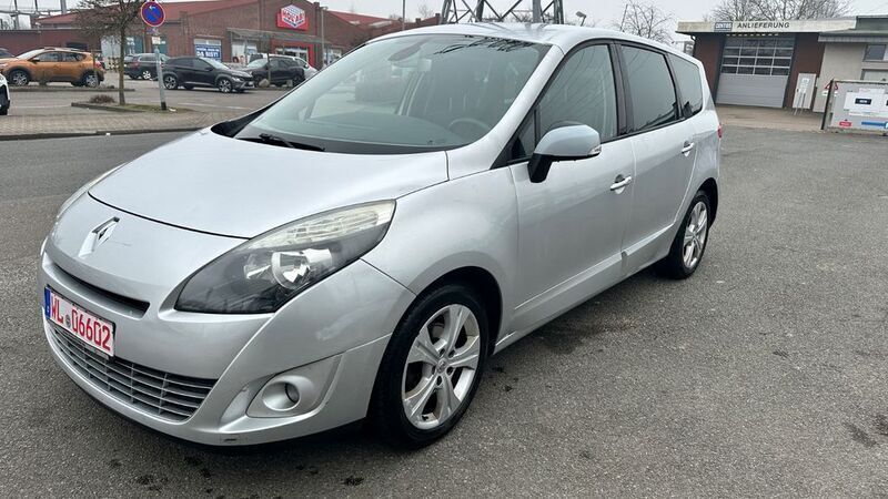 Grau Gebraucht 2010 Renault Grand Scénic III Dynamique Van / Kleinbus | 3.500 € (Fairer Preis) - Bild 1/4