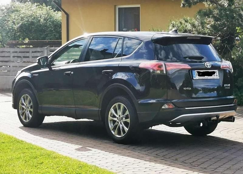 Gebraucht Toyota RAV4 Hybrid Executive 155 PS (114 kW) 2016 Schwarz SUV