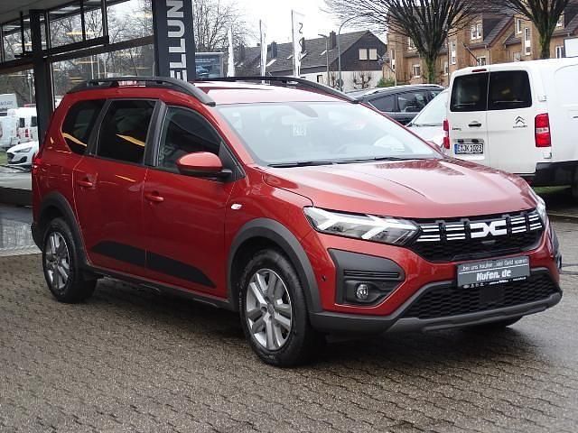 Gebraucht Dacia Jogger Expression 110 PS (80 kW) 2023 Braun Van / Kleinbus