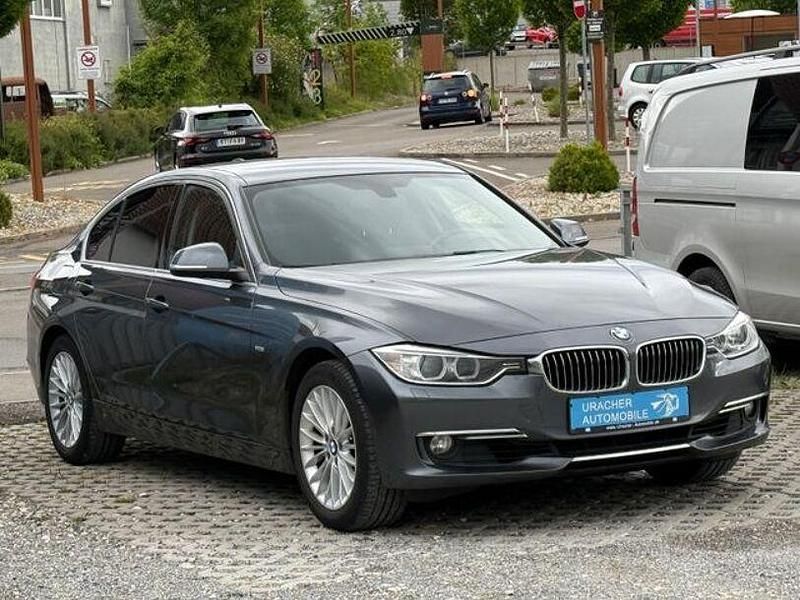 Gebraucht BMW 320 Luxury Line 135 PS (99 kW) 2012 Andere Limousine