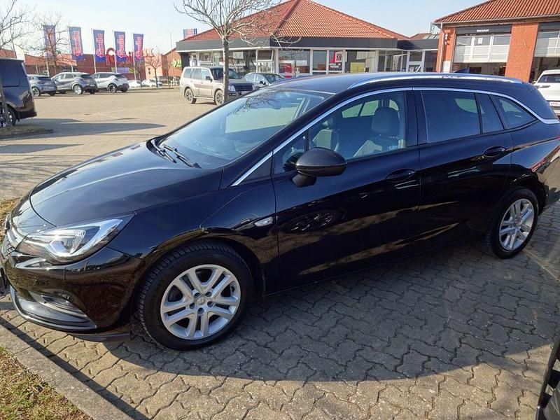 Gebraucht Opel Astra Innovation 160 PS (117 kW) 2017 Schwarz Kombi