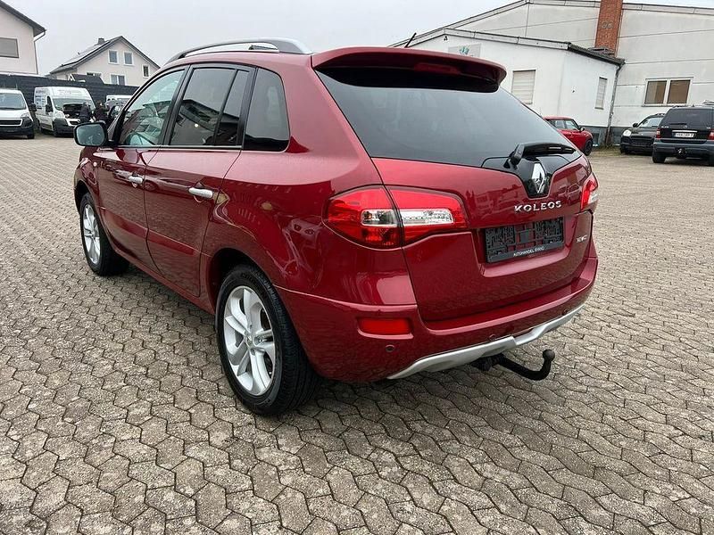 Gebraucht Renault Koleos Night&Day 173 PS (127 kW) 2011 Rot SUV