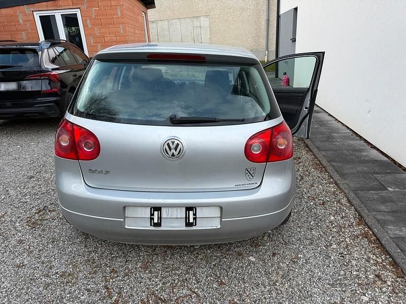 Gebraucht VW Golf V 75 PS (55 kW) 2003 Silber Kleinwagen