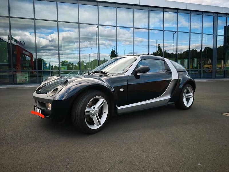 Schwarz Gebraucht 2005 Smart Roadster Cabrio | 7.750 € (Etwas zu teuer) - Bild 1/4