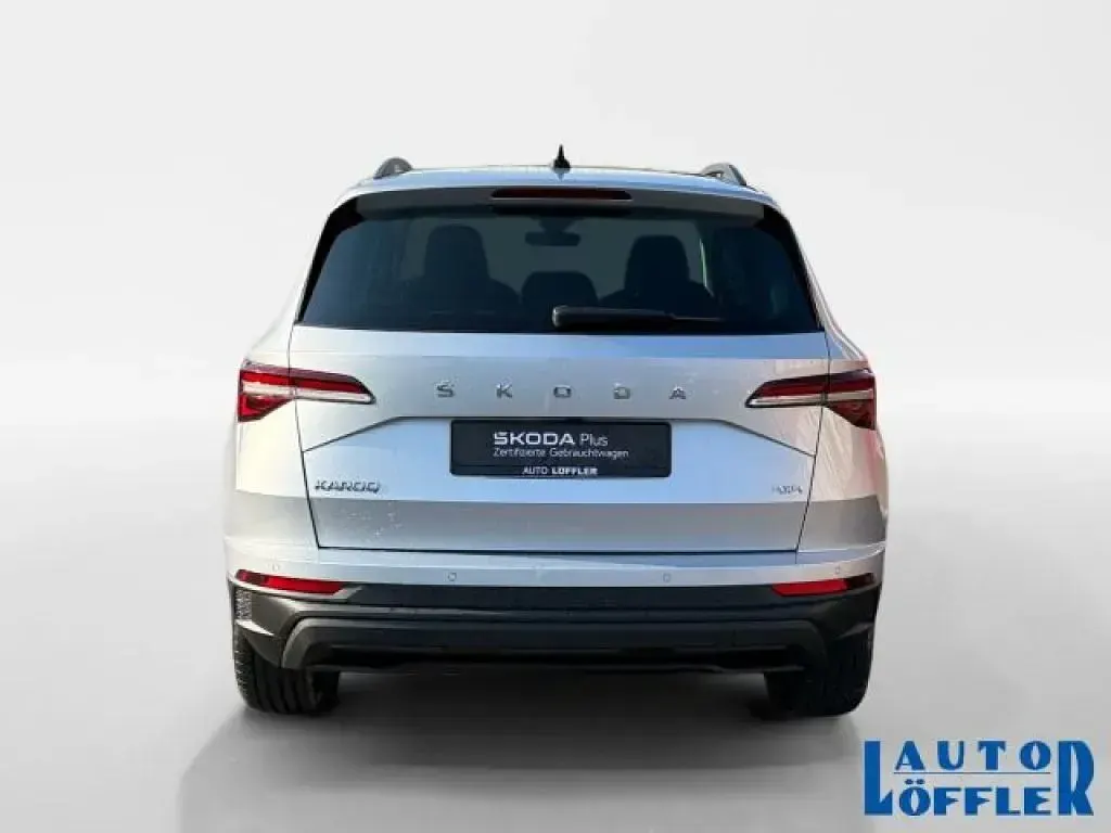 Gebraucht Skoda Karoq Tour 150 PS (110 kW) 2023 Silber SUV