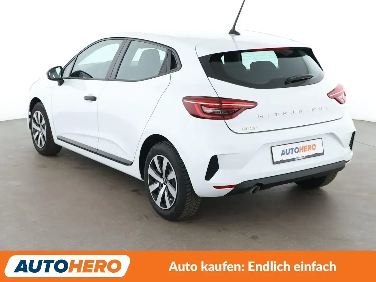 Gebraucht Mitsubishi Colt 67 PS (49 kW) 2024 Weiß Kleinwagen