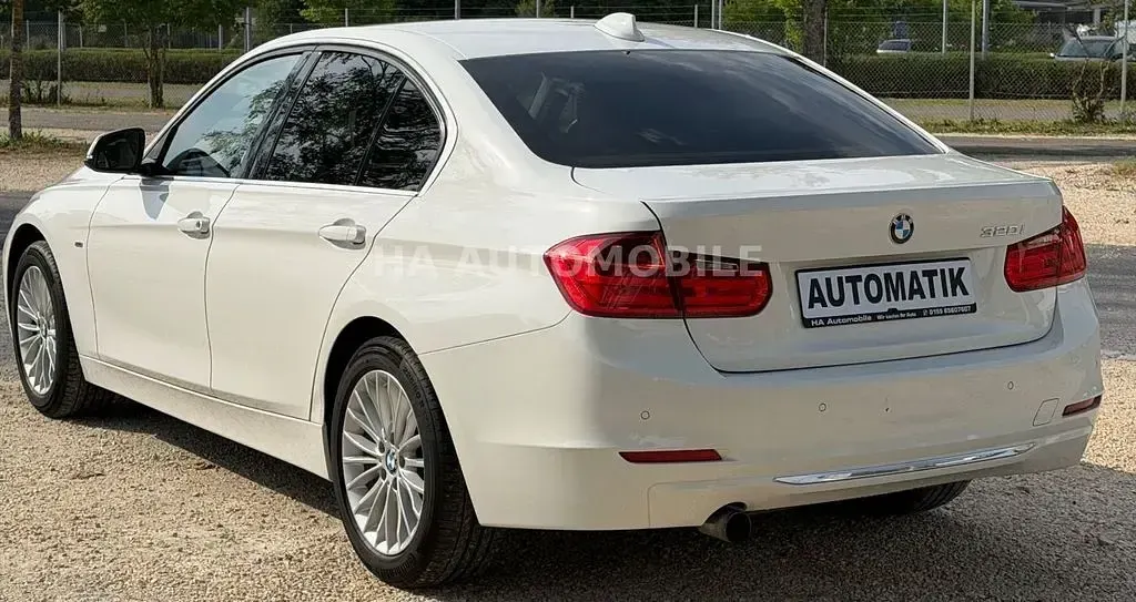 Gebraucht BMW 320 Luxury Line 184 PS (135 kW) 2015 Weiß Limousine