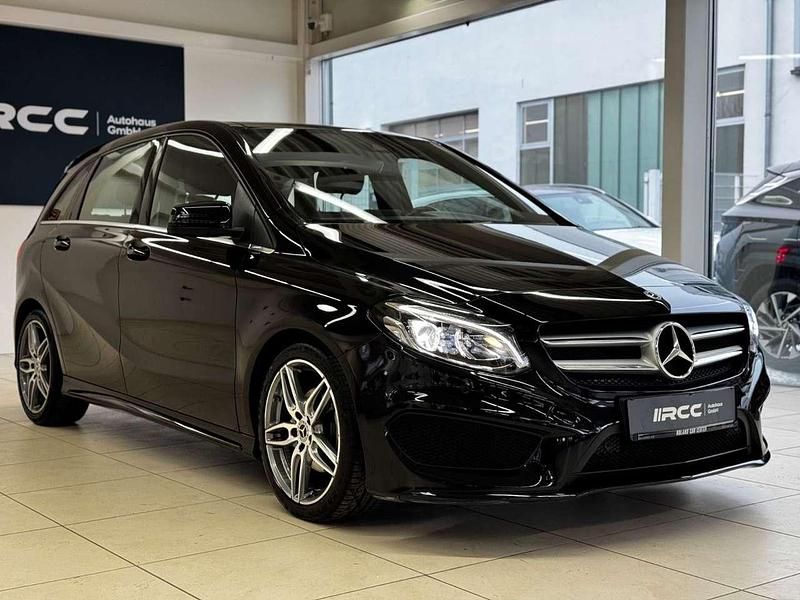 Gebraucht Mercedes B200 AMG 136 PS (100 kW) 2018 Kosmosschwarz Van / Kleinbus