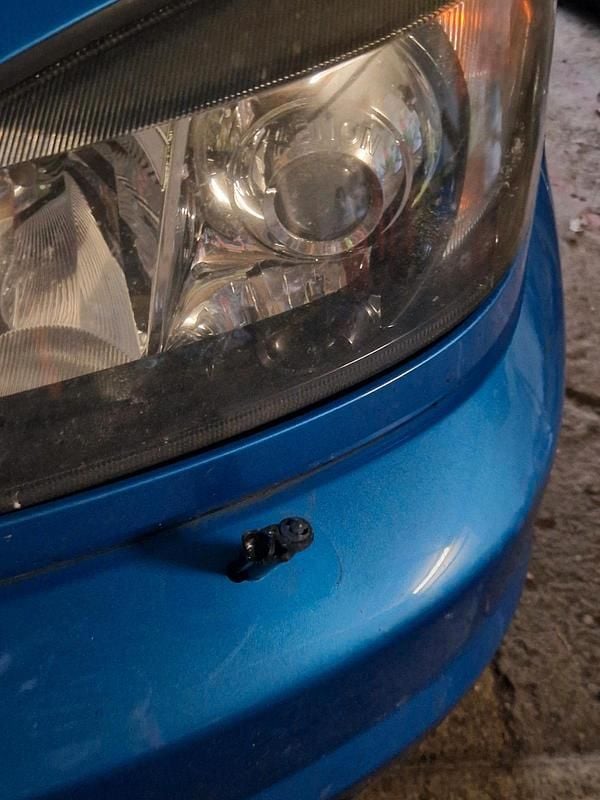 Gebraucht 2004 Opel Zafira OPC Van / Kleinbus | 2.000 € (Fairer Preis) - Bild 1/4