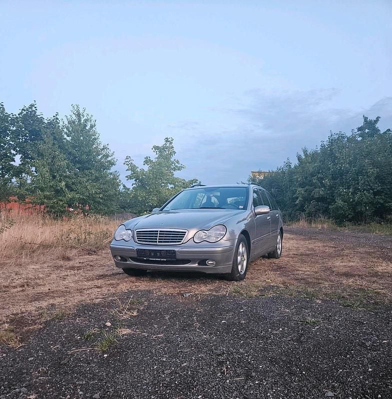 Gold Gebraucht 2003 Mercedes C180 Kombi | 1.600 € (Superpreis) - Bild 1/4
