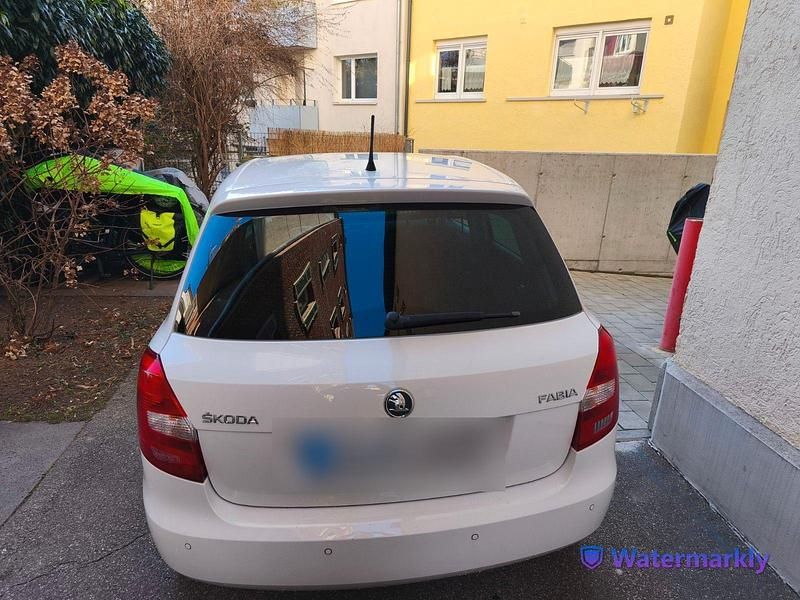 Gebraucht Skoda Fabia Elegance 86 PS (63 kW) 2014 Weiß Kleinwagen