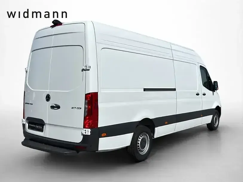 Gebraucht Mercedes Sprinter 170 PS (125 kW) 2025 Arktikweiß Van