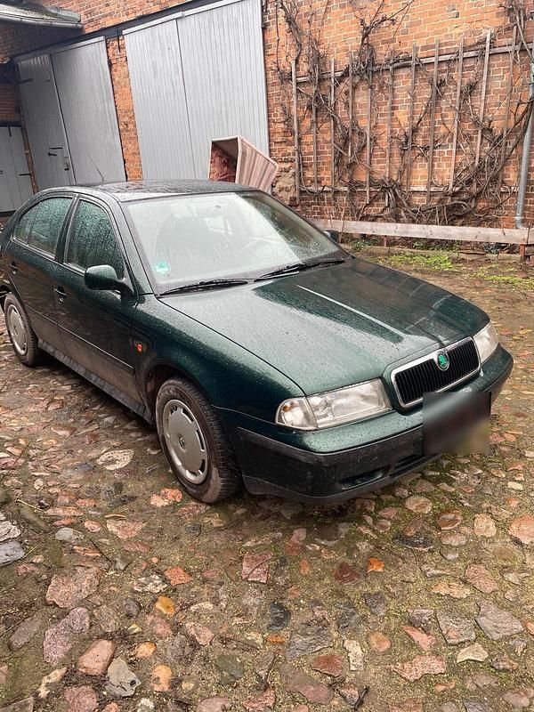 Gebraucht Skoda Octavia 75 PS (55 kW) 2000 Grün Limousine
