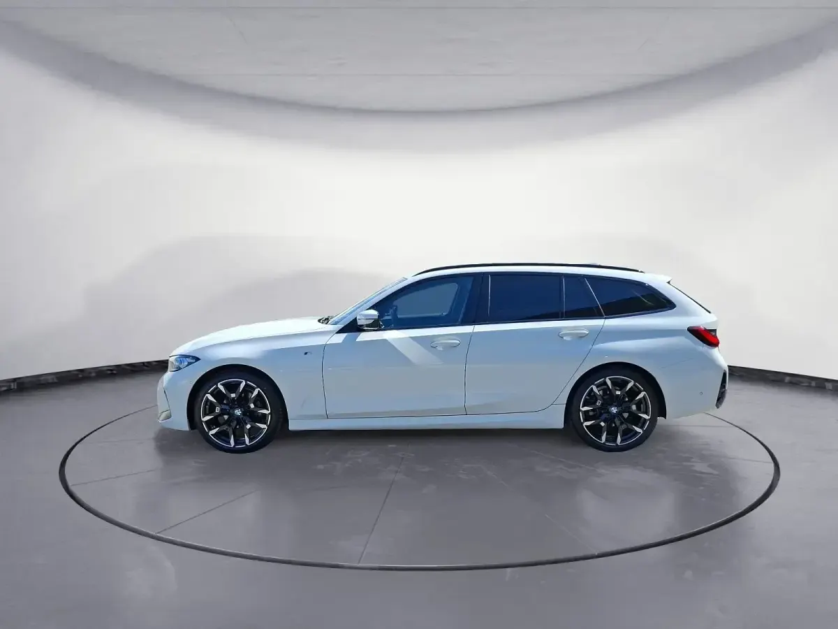 Gebraucht BMW 320 M Sport 184 PS (135 kW) 2025 Kombi