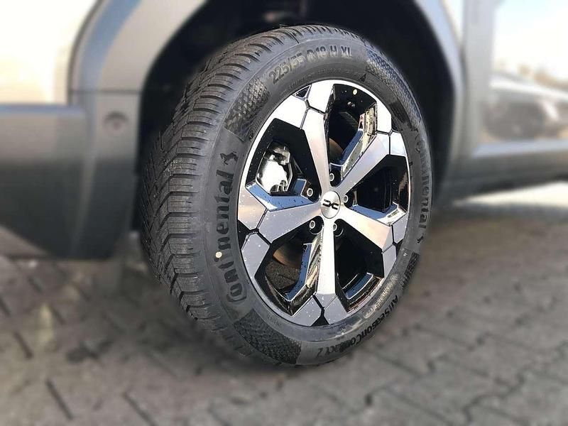 Neu Dacia Duster Journey 140 PS (102 kW) 2026 Grau SUV