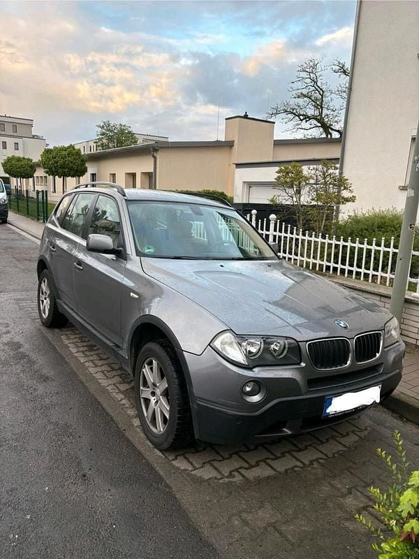 Silber Gebraucht 2009 BMW X3 SUV | 5.600 € (Fairer Preis) - Bild 1/4