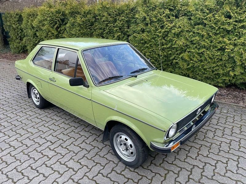 Second-hand VW Derby 50 CP (36 kW) 1977 Verde Berlinǎ
