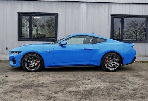 Neu Ford Mustang GT 446 PS (328 kW) 2026 Blau Coupé