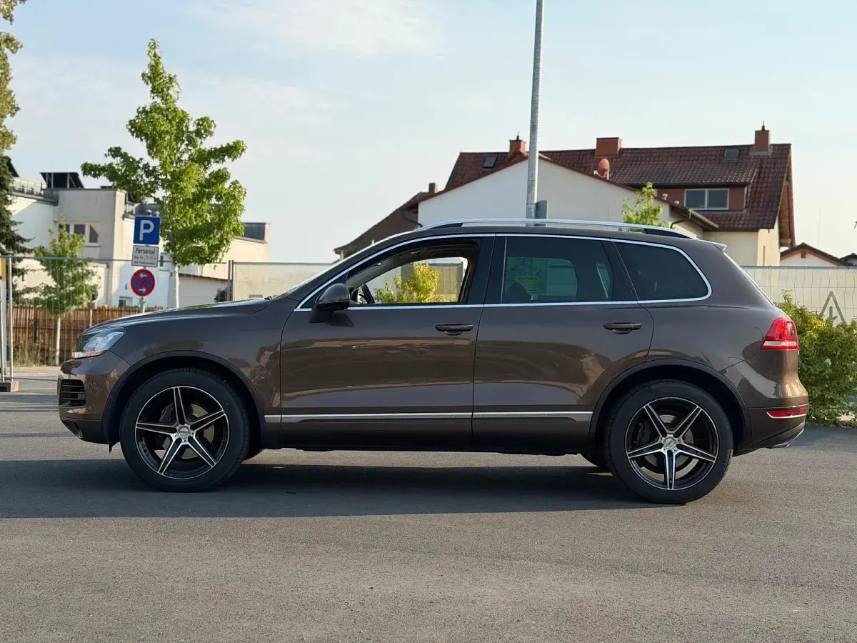 Gebraucht VW Touareg 239 PS (175 kW) 2010 Braun SUV