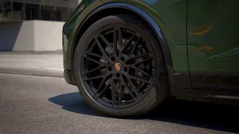 Neu Porsche Macan GTS 419 kW (571 PS) 2026 Oakgrünmetallic neo SUV