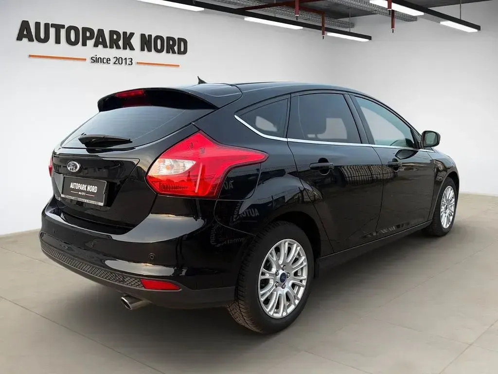 Gebraucht Ford Focus Titanium 163 PS (119 kW) 2012 Schwarz Limousine