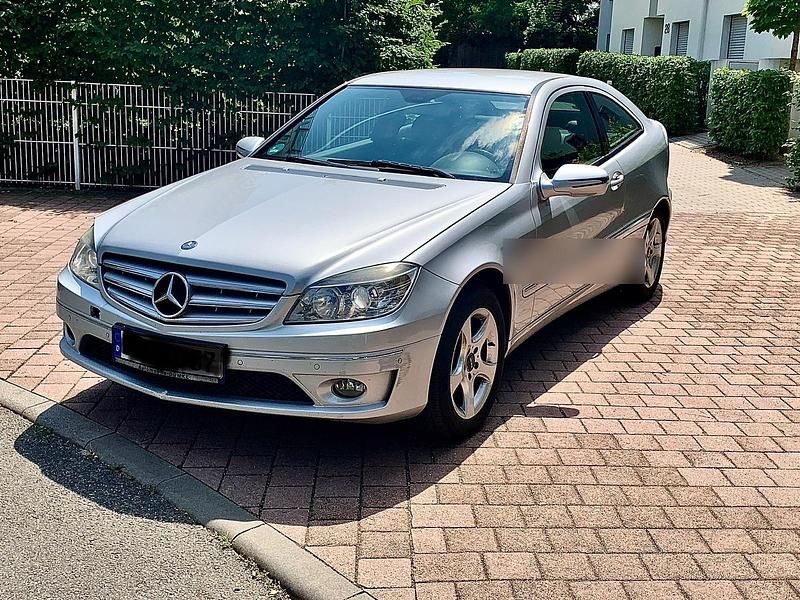 Silber Gebraucht 2009 Mercedes CLC180 Kleinwagen | 2.749 € (Superpreis) - Bild 1/4