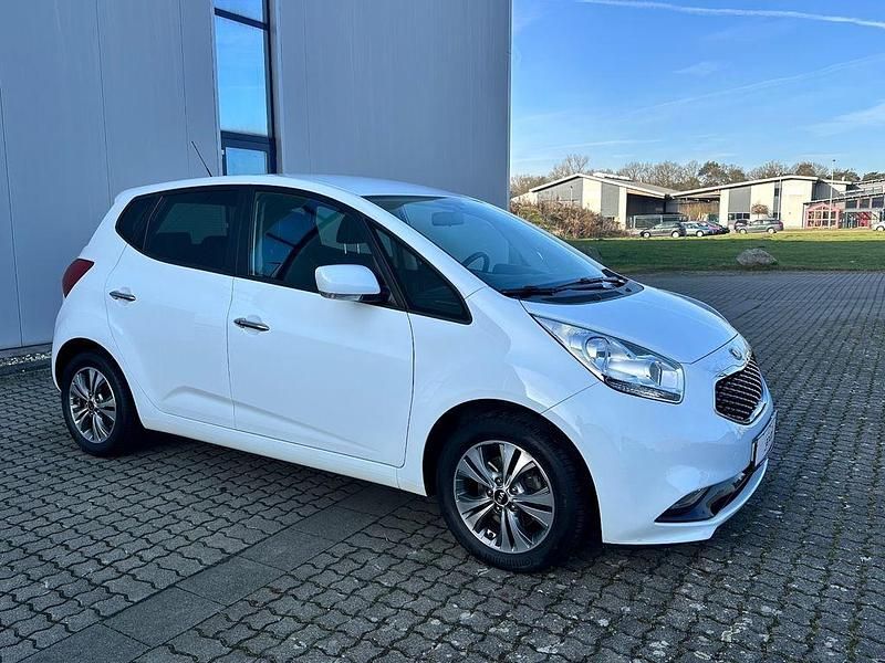 Gebraucht Kia Venga DREAM-TEAM Edition 128 PS (94 kW) 2017 Weiß Kleinwagen