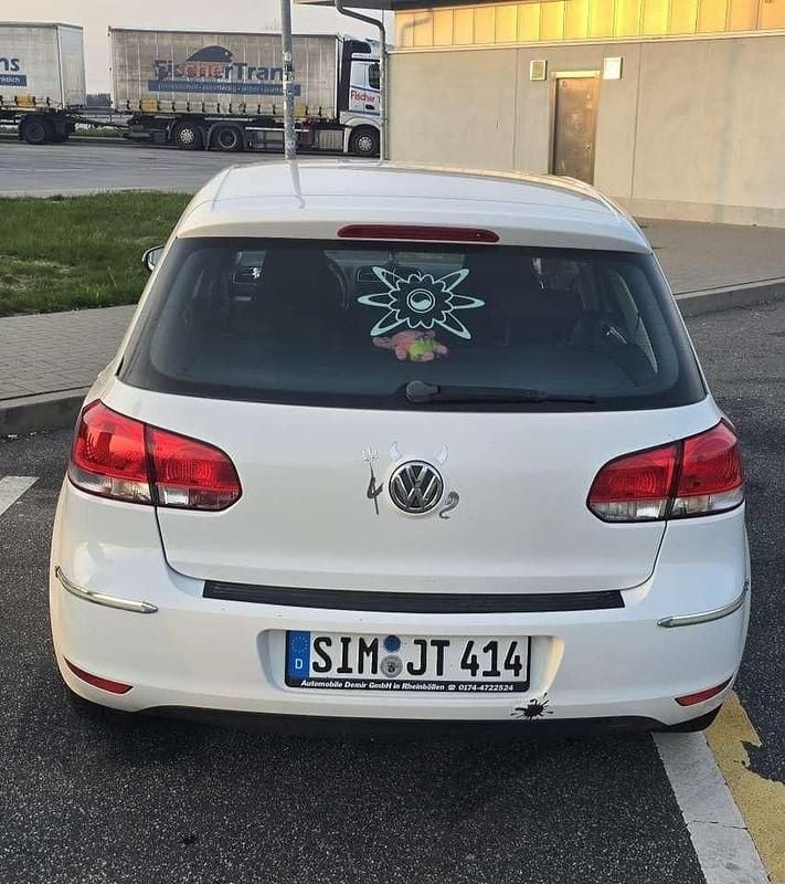 Gebraucht VW Golf VI Trendline 80 PS (58 kW) 2011 Weiß Kleinwagen