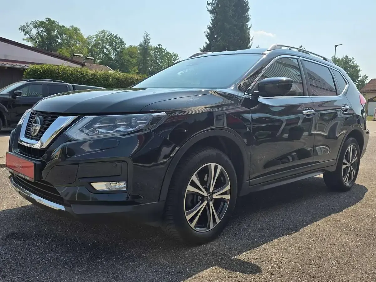 Gebraucht Nissan X-Trail N-Connecta 150 PS (110 kW) 2019 Black pearl (m) SUV