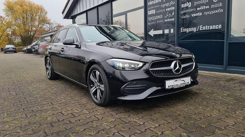 Schwarz Gebraucht 2022 Mercedes C220 Avantgarde Limousine | 26.990 € (Superpreis) - Bild 1/4