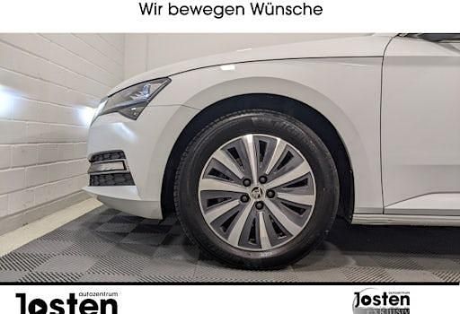 Gebraucht Skoda Superb Style 150 PS (110 kW) 2024 Weiß Kombi