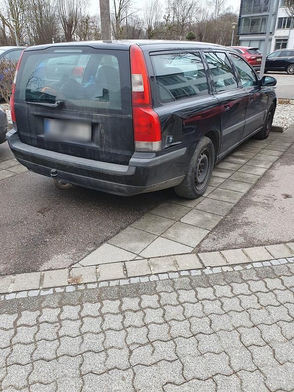 Gebraucht Volvo V70 170 PS (125 kW) 2000 Schwarz Kombi