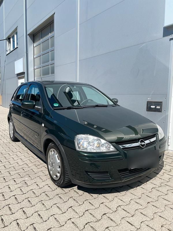 Andere farben Gebraucht 2005 Opel Corsa Sport Kleinwagen | 1.349 € (Fairer Preis) - Bild 1/4