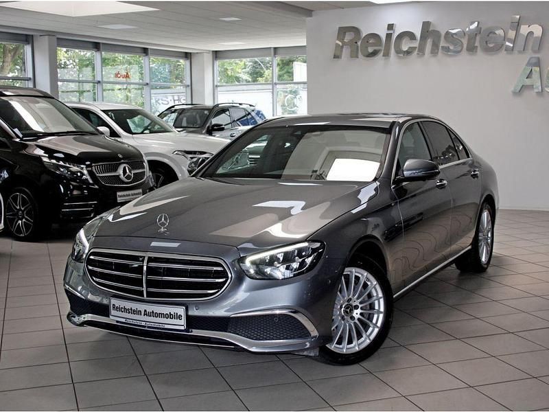 Selenitgrau (metallic) Gebraucht 2022 Mercedes E300 Limousine | 42.980 € (Etwas zu teuer) - Bild 1/4