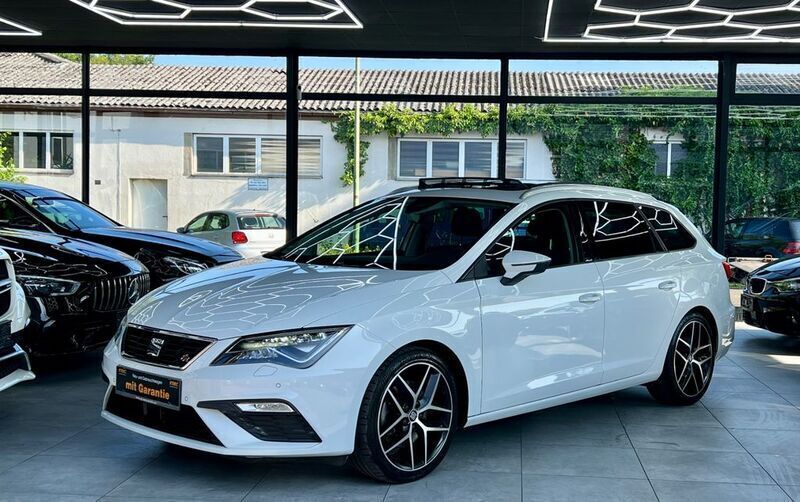 Weiß Gebraucht 2019 Seat Leon ST FR Kombi | 21.350 € (Etwas zu teuer) - Bild 1/4