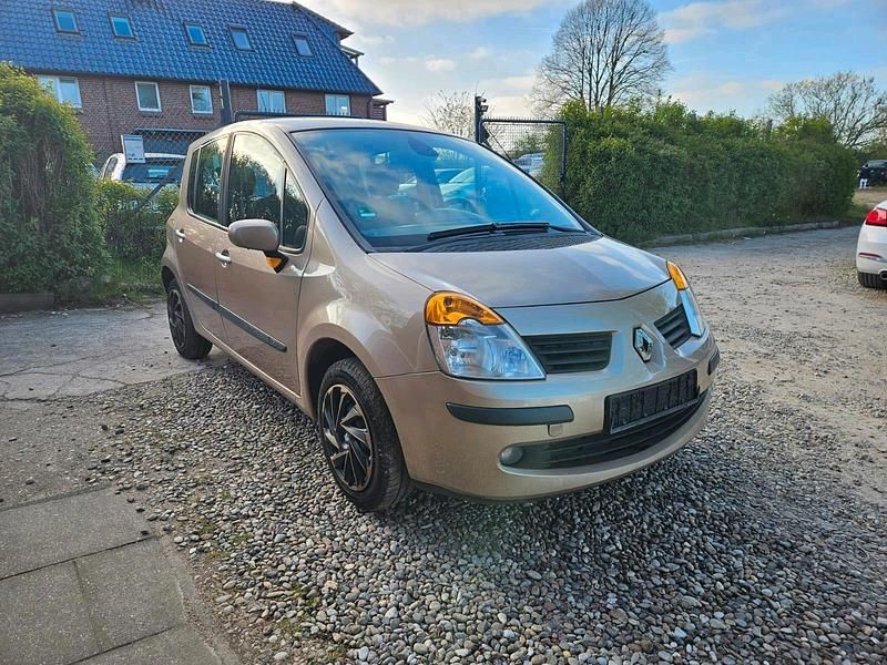 Second-hand Renault Modus 75 CP (55 kW) 2005 Auriu Monovolum