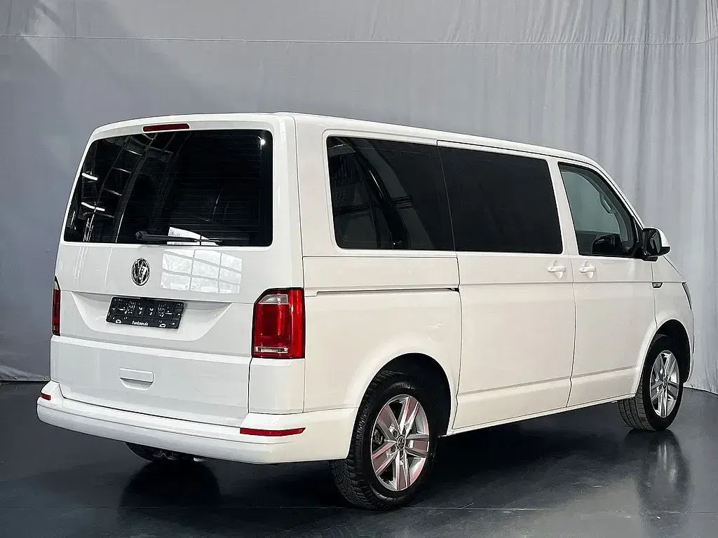 Gebraucht VW Multivan 150 PS (110 kW) 2020 Weiß Van / Kleinbus
