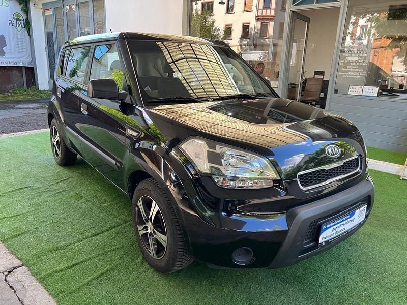 Schwarz Gebraucht 2010 Kia Soul Attract SUV | 6.499 € (Fairer Preis) - Bild 1/4