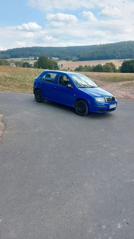 Blau Gebraucht 2004 Skoda Fabia Classic Limousine | 1.100 € (Fairer Preis) - Bild 1/1