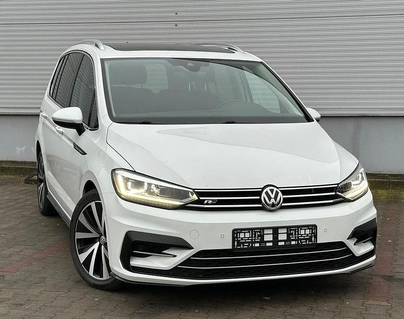 Gebraucht VW Touran Highline 190 PS (139 kW) 2017 Weiß Van / Kleinbus