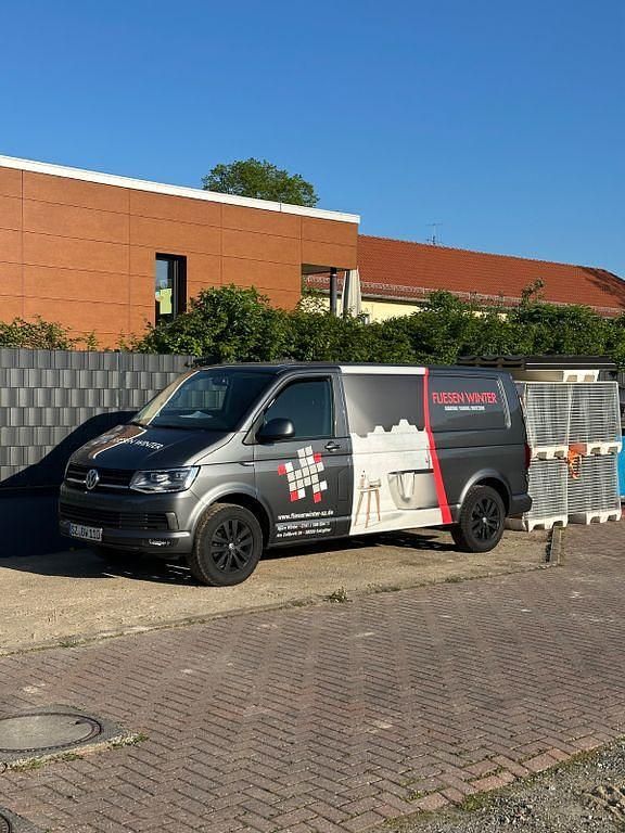 Grau Gebraucht 2016 VW T6 Van | 19.850 € (Fairer Preis) - Bild 1/3