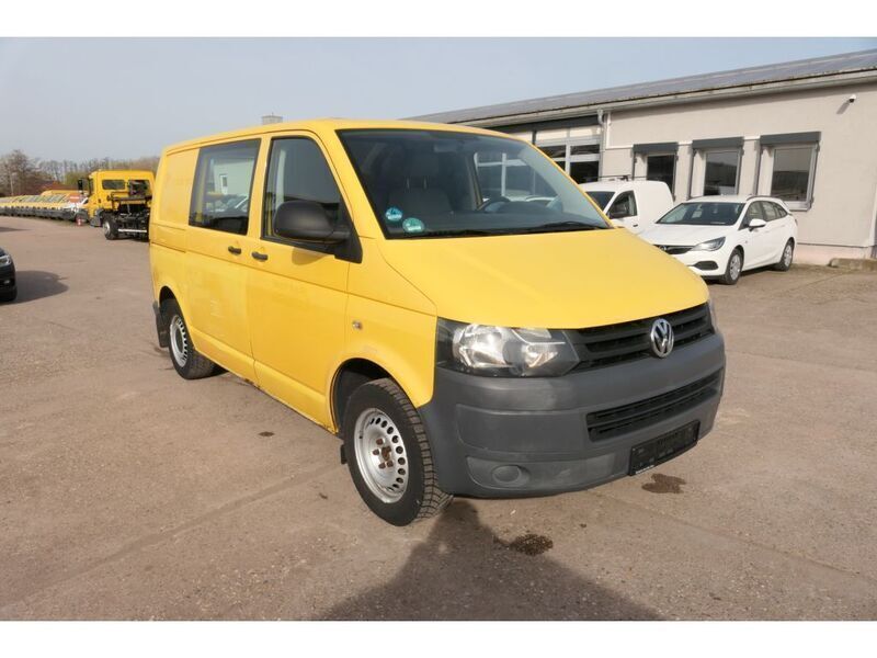 Gebraucht VW T5 84 PS (61 kW) 2010 Ginstergelb r1032 Van